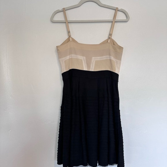 Diane Von Furstenberg Cocktail Dress - Picture 2 of 3